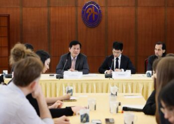 外交部長林佳龍與「無國界記者」籌組之中東歐及烏克蘭記者團舉行座談會