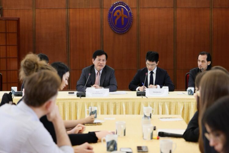 外交部長林佳龍與「無國界記者」籌組之中東歐及烏克蘭記者團舉行座談會