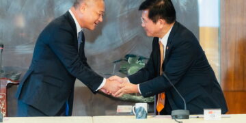 外交部長林佳龍接見日本維新會・中華民國(台灣)友好研討會台灣訪問團 外交部長林佳龍接見日本維新會・中華民國(台灣)友好研討會台灣訪問團
