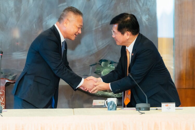 外交部長林佳龍接見日本維新會・中華民國(台灣)友好研討會台灣訪問團 外交部長林佳龍接見日本維新會・中華民國(台灣)友好研討會台灣訪問團