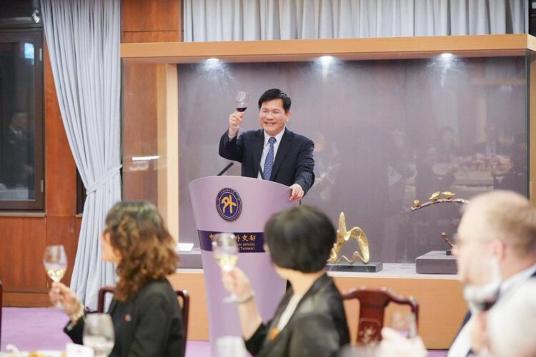 外交部長林佳龍晚宴歡迎歐洲議會「安全暨防衛委員會」官方代表團 外交部長林佳龍晚宴歡迎歐洲議會「安全暨防衛委員會」官方代表團
