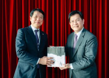外交部長林佳龍接見第14屆「日本台灣商會聯合總會」總會長頼本勉一行