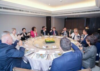 外交部常務次長葛葆萱午宴歡迎澳大利亞「跨黨派國會議員」訪問團