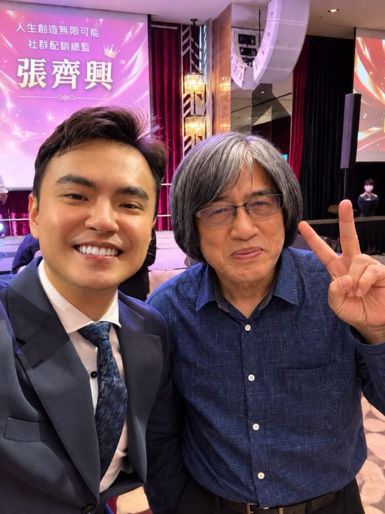 PChome搶占電商新先機　張齊興受邀周年慶　與董事長詹宏志同框交流