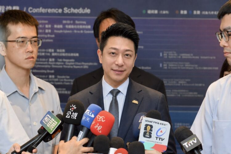 電商總監高景宸回應網路爭議 說明商品銷售模式、提醒慎防冒名訊息 電商總監高景宸回應網路爭議 說明商品銷售模式、提醒慎防冒名訊息