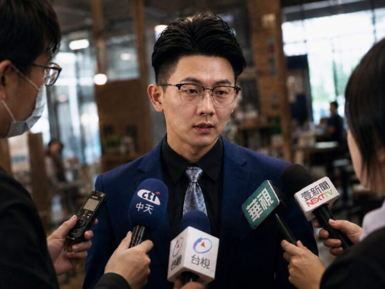 《人物故事》蔡宸安協理:從一堂免費課開始,他想做的是讓生活重新有期待 《人物故事》蔡宸安協理:從一堂免費課開始,他想做的是讓生活重新有期待