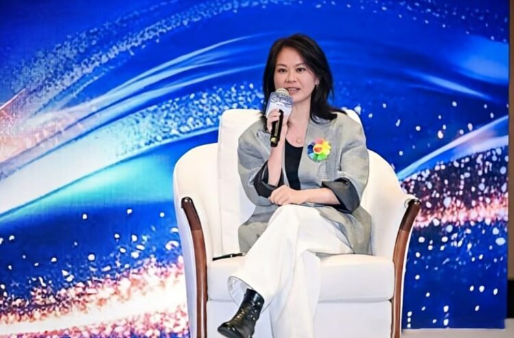 林筠蘭啟動智慧醫療與長照五年計畫 從智慧金融走向健康產業長期布局 林筠蘭啟動智慧醫療與長照五年計畫 從智慧金融走向健康產業長期布局
