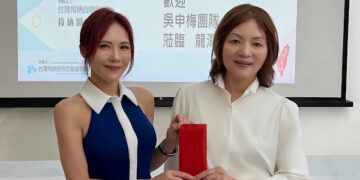 吳申梅出道10年拚發片  捐5萬做公益  中秋4天連趕場老公全程相挺