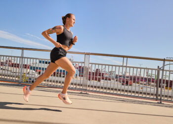 14座美國全國冠軍加持  Shelby Houlihan正式加入SKECHERS Performance陣容