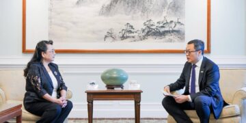 外交部政務次長陳明祺歡迎「世界台灣商會聯合總會」第33屆總會長溫嵐珠及重要幹部蒞部拜會