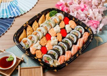 新開幕的龍潭外帶壽司店 多年日料經驗延續創業 薩摩耶店長成熟客焦點