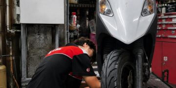 三民區機車維修累積20年一線經驗 從技師歷練走向維修保養、改裝與中古車服務
