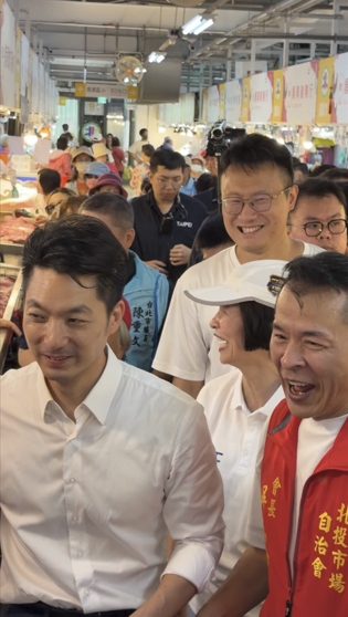 合體蔣萬安視察北投市場 林揚庭喊話:嚴格把關工程 爭取士北建設 合體蔣萬安視察北投市場 林揚庭喊話:嚴格把關工程 爭取士北建設