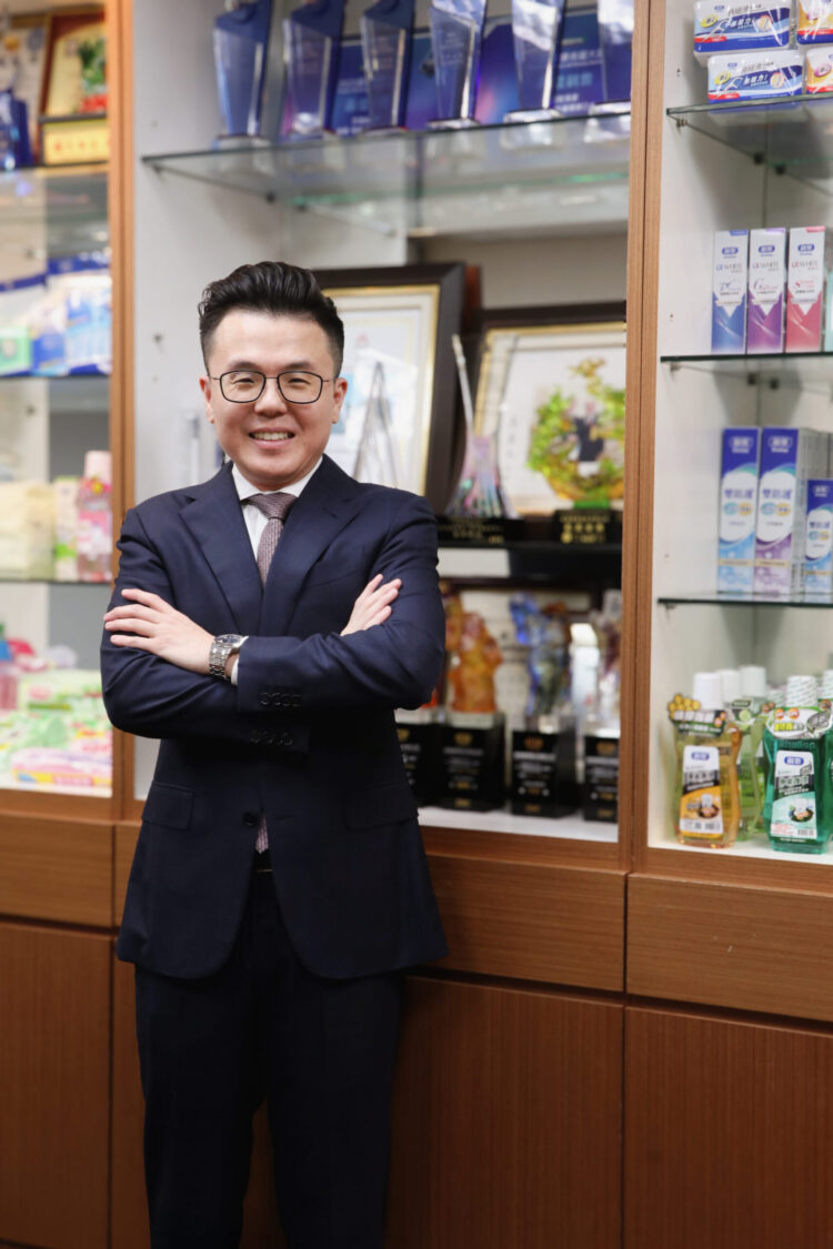 刷樂二代陳以倫掌舵轉型 砸10億元布局智慧物流新事業 刷樂二代陳以倫掌舵轉型 砸10億元布局智慧物流新事業