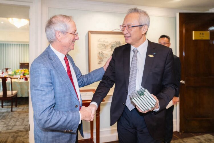 外交部政務次長吳志中午宴歡迎「諾曼基金會贊助之歐洲兩岸專家學者團」 外交部政務次長吳志中午宴歡迎「諾曼基金會贊助之歐洲兩岸專家學者團」