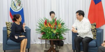 外交部長林佳龍訪問友邦貝里斯，與貝國總督、總理及外長深入討論台貝兩國深化及合作轉型