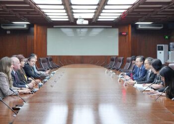外交部政務次長陳明祺接見巴拉圭國立亞松森大學校長維拉訪問團