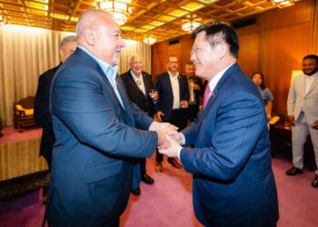 外交部長林佳龍款宴馬紹爾群島共和國天然資源暨商務部長慕樂，深化兩國經貿合作，攜手創造共同繁榮