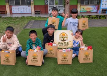 向光而生：創辦人方致遠攜手萬榮關懷站 走入偏鄉點亮愛的永續循環