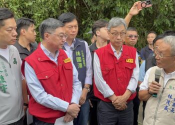 行政院卓院長關心薔琵颱風造成宜蘭柑橘類果樹災損及公糧倉庫受損 要求農業部儘速辦理救助措施以協助農民復耕復建