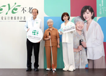 陳美鳳力挺白手杖愛盲行動  感動揭92歲阿嬤暖心告白：美鳳也是我的寶貝