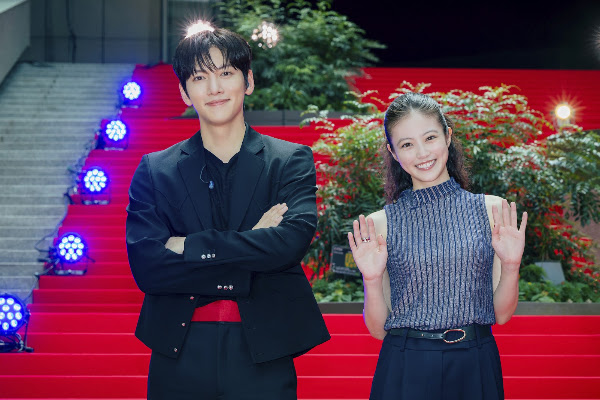 池昌旭終於擺脫動作戲談戀愛!攜手今田美櫻《莓好遇見你》爆笑譜跨國戀 池昌旭終於擺脫動作戲談戀愛!攜手今田美櫻《莓好遇見你》爆笑譜跨國戀