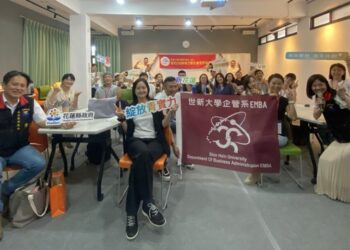 世新企管EMBA參訪新創基地  讚許推動成果豐碩
