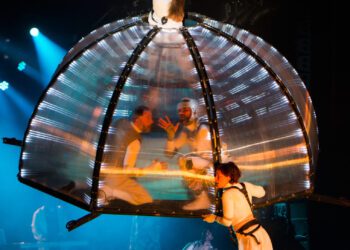 屏東夏日狂歡祭推國際級演出 西班牙空中劇院揭序幕