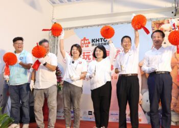 全台首創最大絨毛玩偶KHTOY旗艦館開幕 為嘉義地區增添觀光亮點