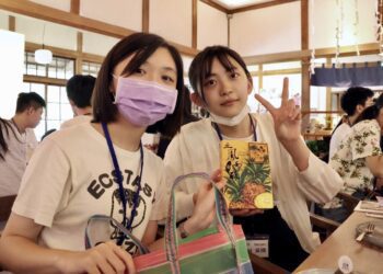 日本名古屋11所高校生大使團首次抵嘉 與嘉義市高中生相見歡