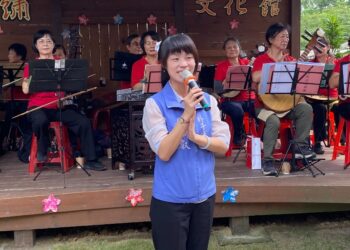 嘉縣朴子市公所推廣藝術文化及傳統工藝之美 邀請陳席卿 鄭淑琴 刺繡摭憶收藏展