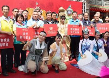 通霄白沙屯拱天宮建廟160周年活動 翁立友、陳隨意、張秀卿陪民眾歡度中秋