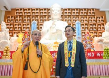 淨耀法師《佛緣墨緣.福壽圓滿》書畫聯展開幕  張善政祈求藥師佛庇佑台灣