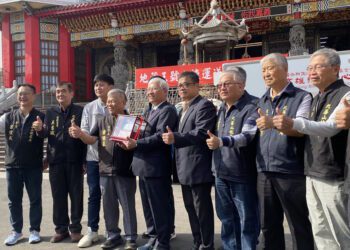 嘉義九華山地藏庵捐贈全台第一輛油電式血液運送車 「地藏王號」綠能環保守護病患