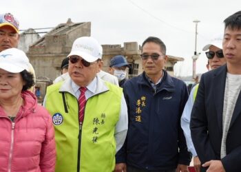 府會下鄉走訪西嶼漁港設施 陳光復會做漁民堅強後盾