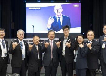 想像驅動未來  高科大六週年校慶再見國際祝賀團