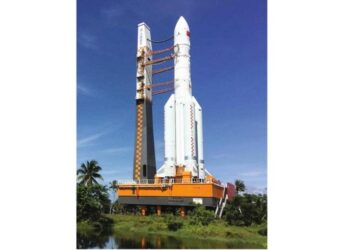 加長版長征5號火箭成功發射遙感41號衛星