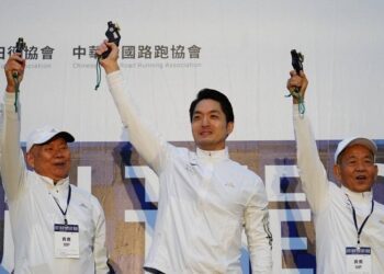為2023臺北馬拉松起跑鳴槍 蔣萬安：祝福每位參賽選手跑出精彩的每一步 跑出PB！