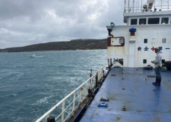 喀麥隆籍貨輪擱淺澎湖海域 航港局緊急處置成功脫淺化解汙染危機