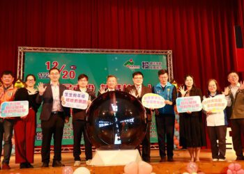 南投縣府辦理新科技教育成果展暨XR數位共學中心揭牌