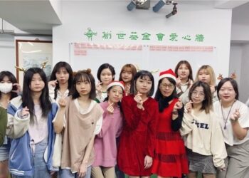 物價節節升 捐款發票直直落 強恕師生為植物人走上街頭