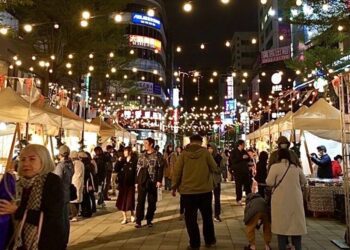 板橋府中假日市集 12/23-24好炫派對聖誕夜登場 最後壓軸2場好炫好青 迎來聖誕氛圍最高峰