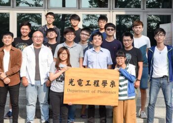 推升脈衝光應用發展　中山大學創新超高週期手性光子晶體