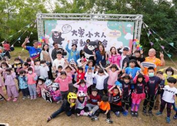 觀光局大寮小大人運動音樂會歲末同歡  小小騎士超萌登場市集音樂歡樂聲不斷