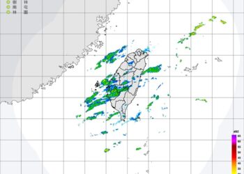 今短暫回溫水氣增多！跨年北東濕冷低溫下探12度