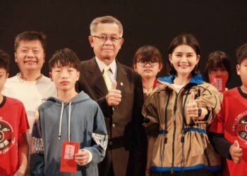 愛與分享 雲林縣國民中小學奮學獎助學金明年起提高為3000元