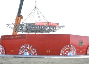 台灣燈會高鐵燈區主燈龍來台灣安座