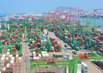 農曆春節將屆 高雄港務分公司籲請高雄港相關業者提前規劃貨物裝卸作業時間