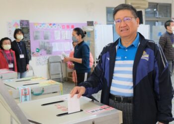 2024大選今舉行     楊文科一早返鄉投票