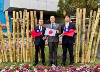 日本和歌山市贈板橋竹燈 深化台日友誼